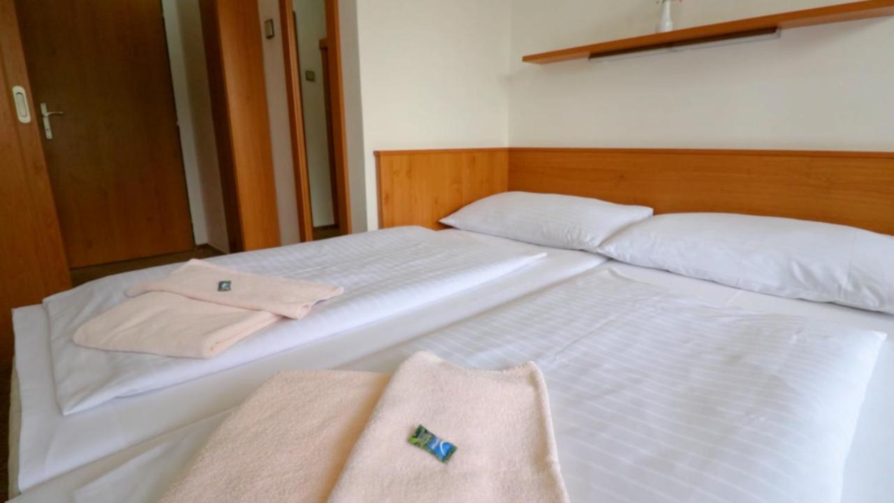Horsky Hotel Neptun Мала-Моравка Экстерьер фото